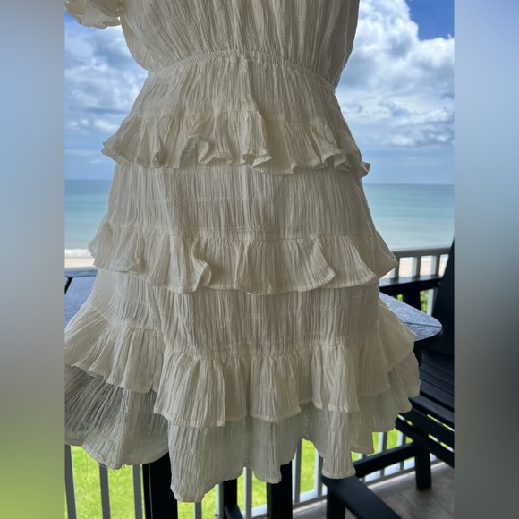 Beautiful white Dissh one shoulder dress size 6 AU - Picture 3 of 5